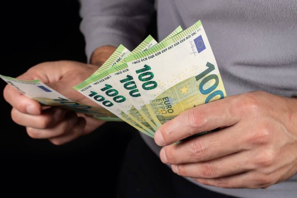 Kako da trošite manje a živite bolje Kako da trošite manje a živite bolje