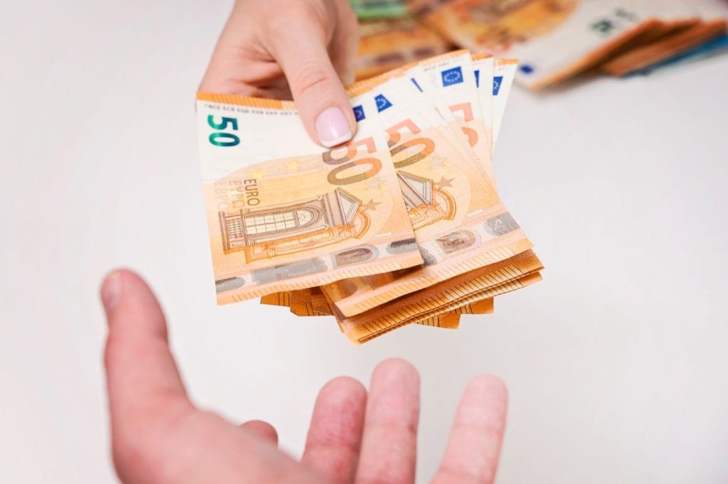 Prednosti mobilnog bankarstva za zaposlene Prednosti mobilnog bankarstva za zaposlene