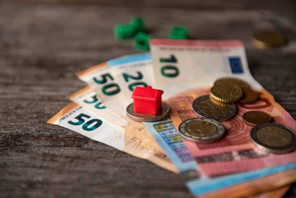 Da li se isplati investirati u luksuzne predmete Da li se isplati investirati u luksuzne predmete